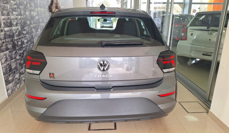 VW POLO TRACK 1.6 MSI 0KM lleno
