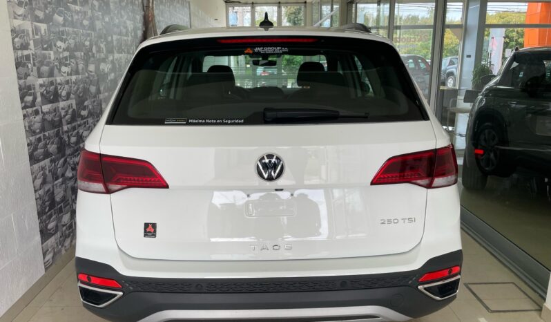 VW TAOS CONFORTLINE 250TSI 0KM lleno