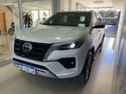 TOYOTA SW4 SRX 4X4 2023 lleno